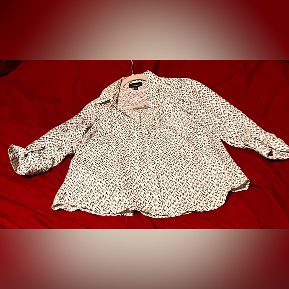 Patterned Button-Up Blouse - image 4